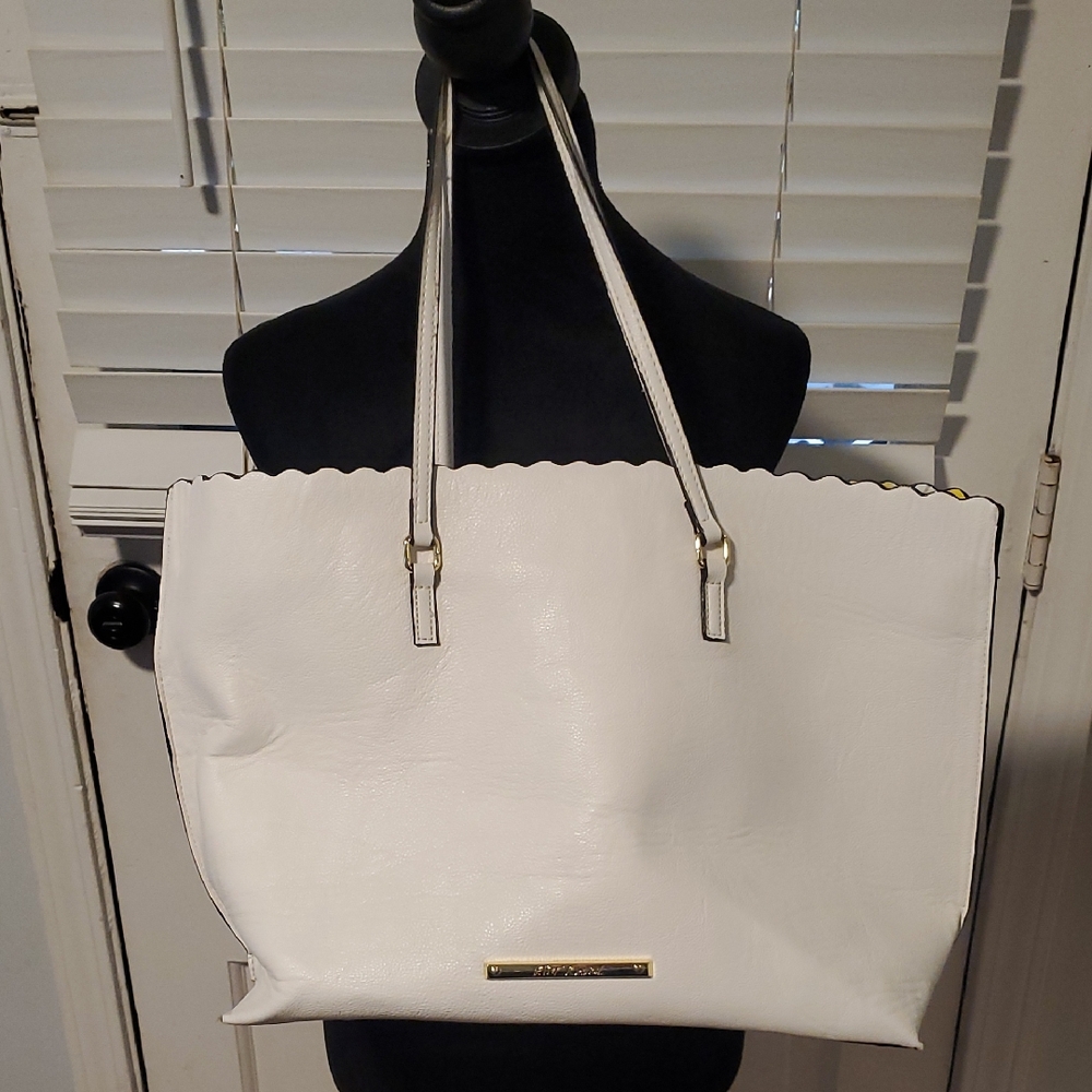 Betsey Johnson White Large Tote Bag with Gold Accents - Picture 1 of 14